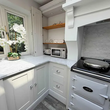Tatil Evi Cosy Sleeps 10 Acre Playroom Pets Knaresborough