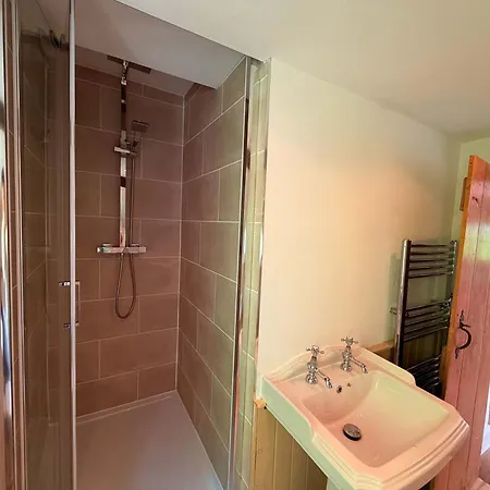 Cosy Sleeps 10 Acre Playroom Pets Tatil Evi *