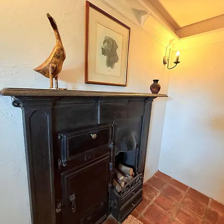 Cosy Sleeps 10 Acre Playroom Pets Tatil Evi *